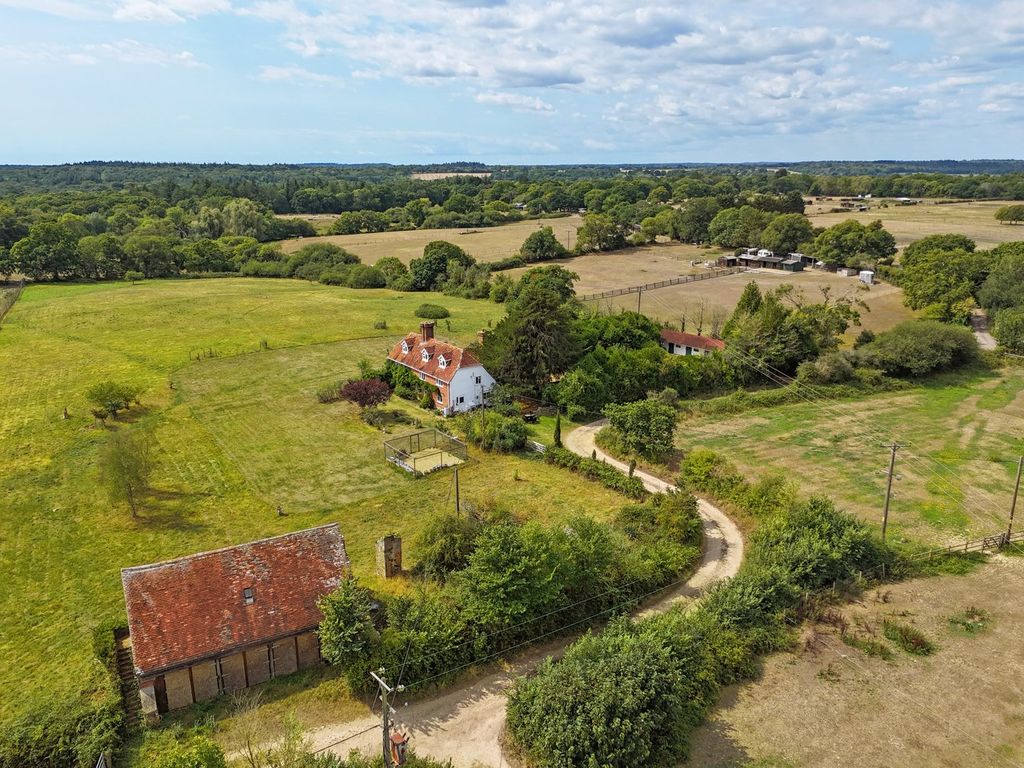 Property photo 2 of 23