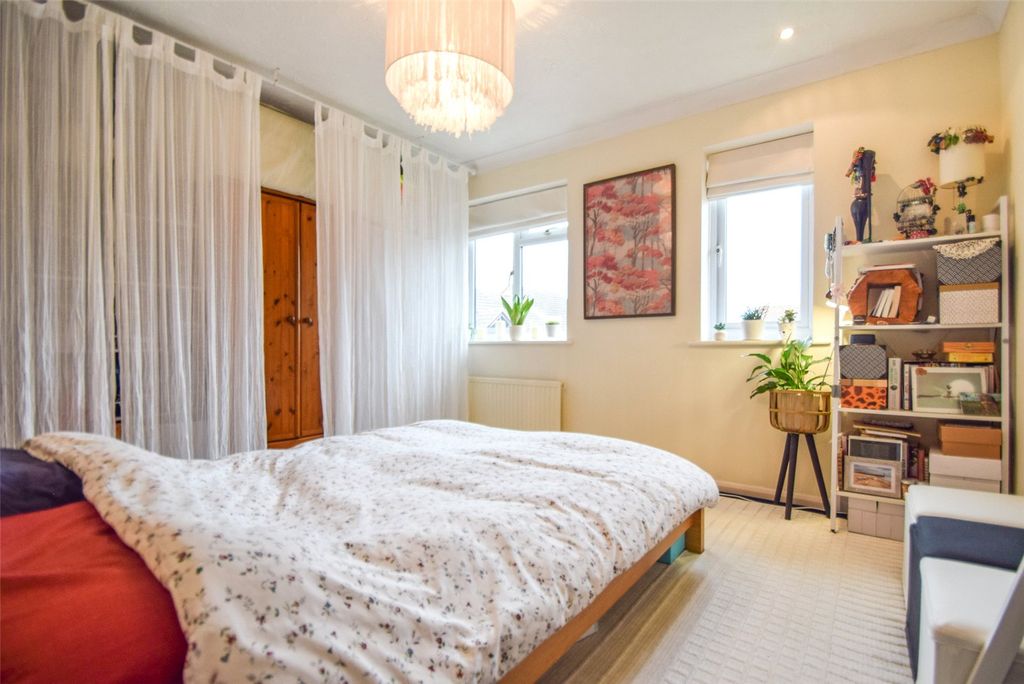 Property photo 3 of 12 Picture No. 23