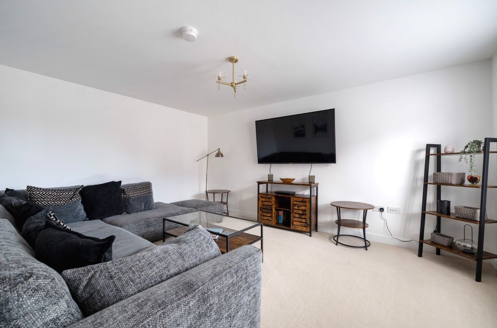 Property photo 2 of 13 962373 (3).Jpg