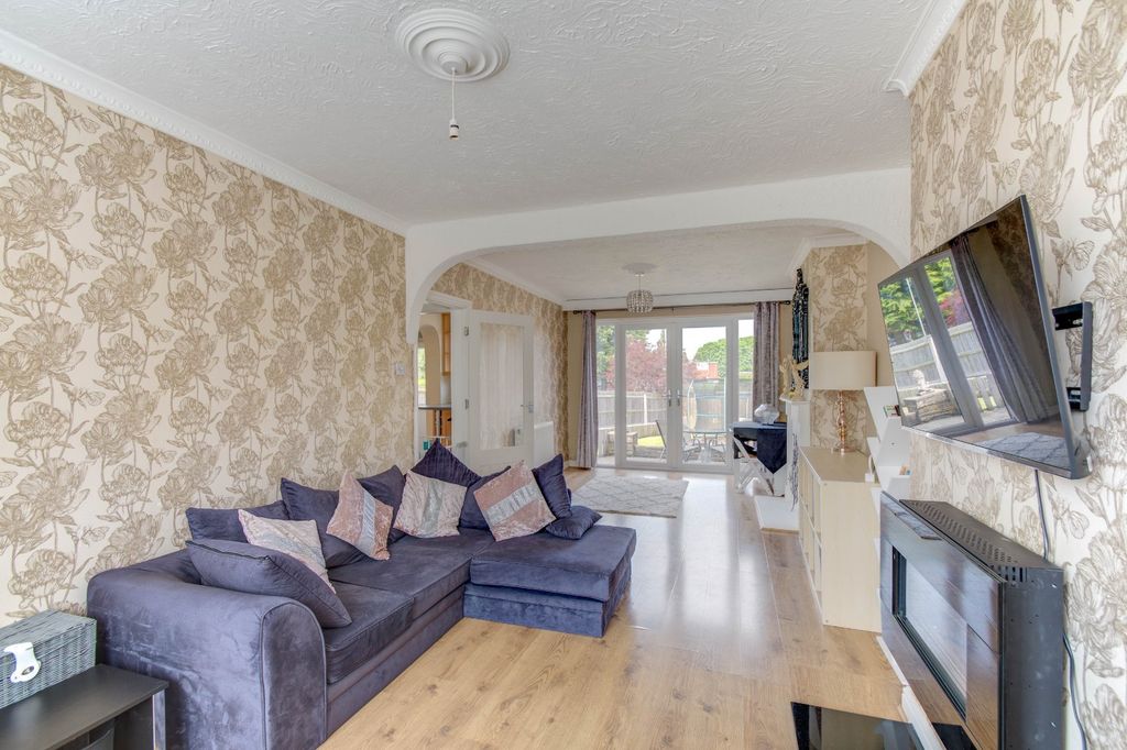 Property photo 3 of 14 Picture No. 06