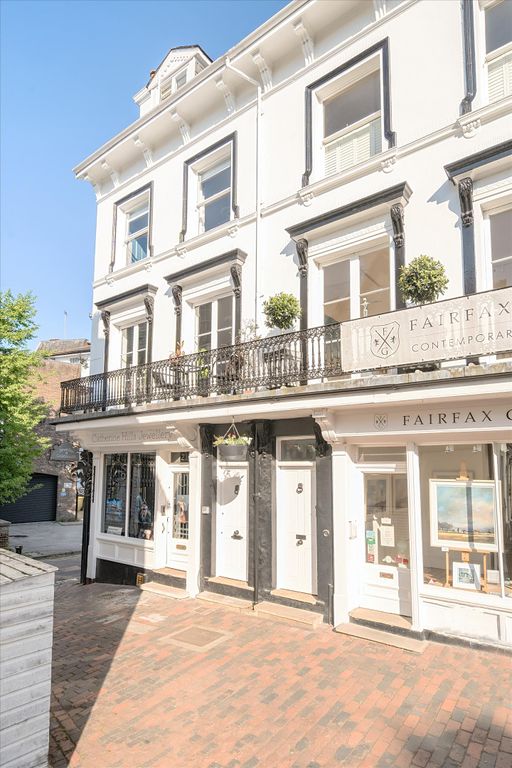 Property photo 1 of 13 Image