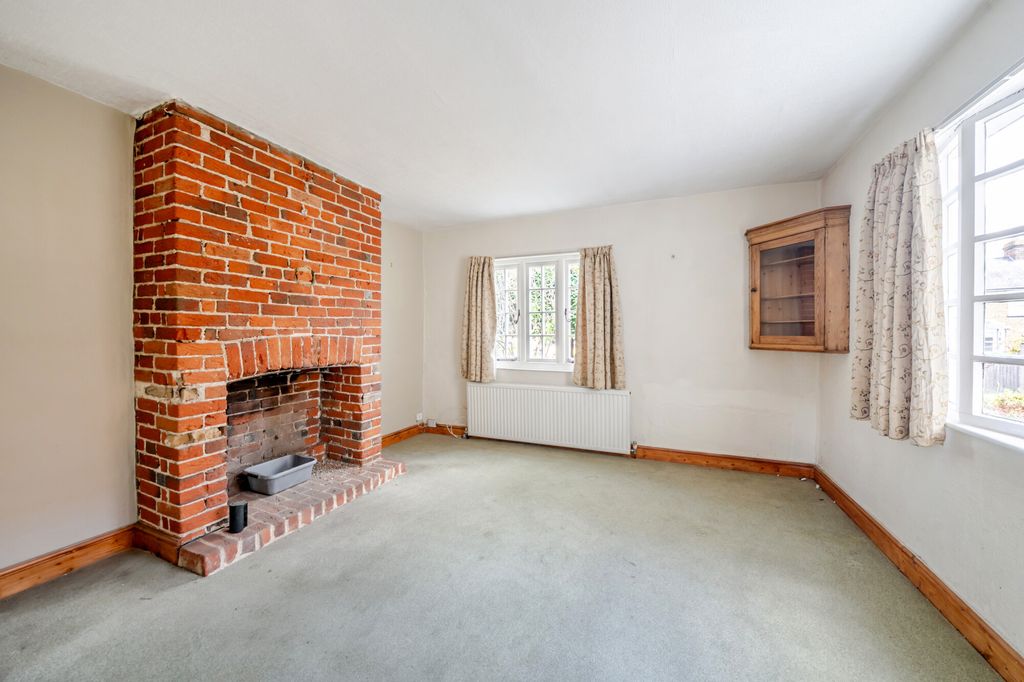 Property photo 2 of 14