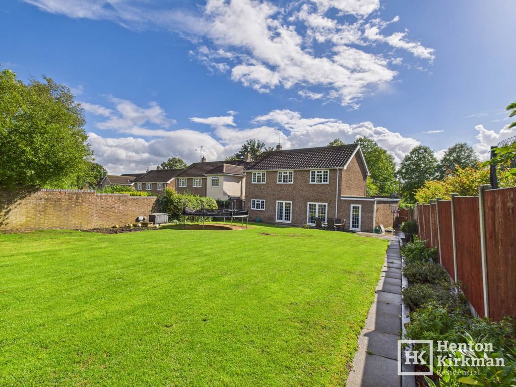 Property photo 2 of 24