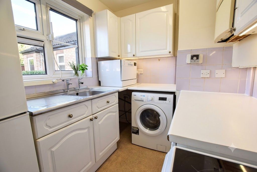 Property photo 2 of 8