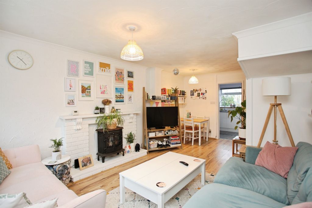 Property photo 2 of 16