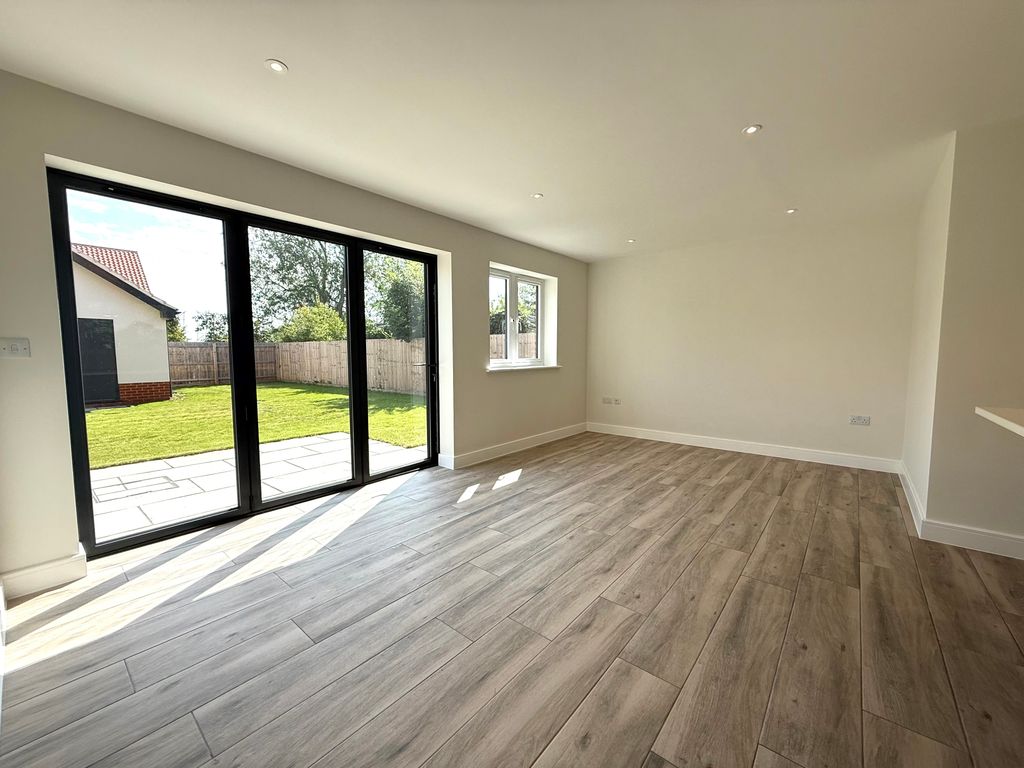 Property photo 3 of 17 Img_1537