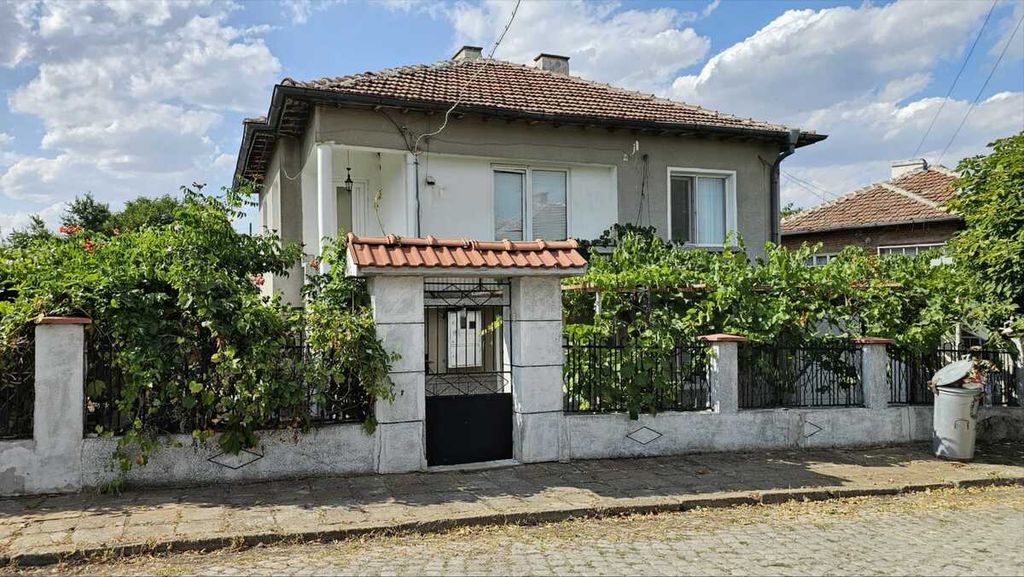 Property photo 1 of 30
