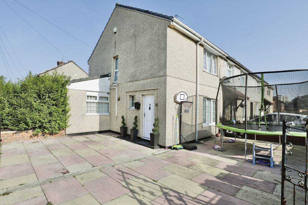 Property photo 3 of 15