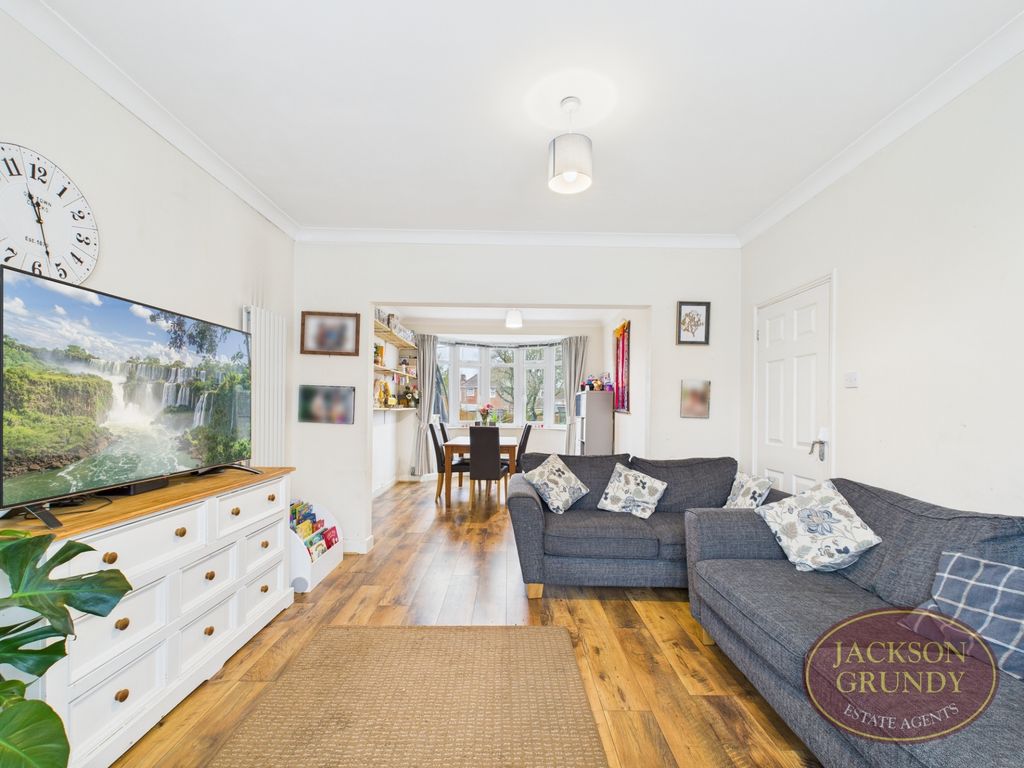 Property photo 3 of 12 Whiteland Road