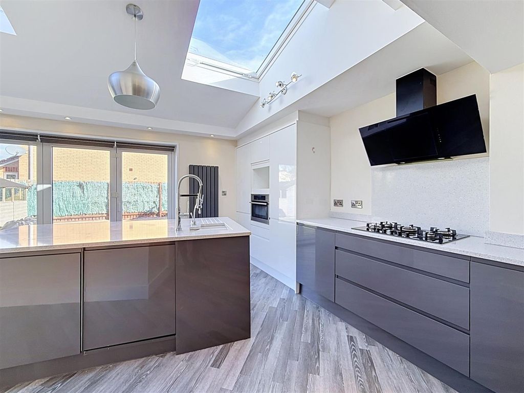 Property photo 3 of 20 Burdon-Garth_00009.Jpg