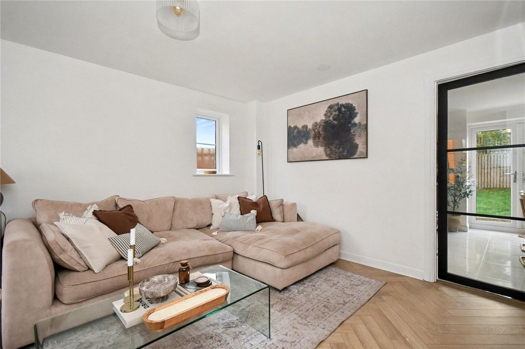 Property photo 3 of 15 Picture No. 13