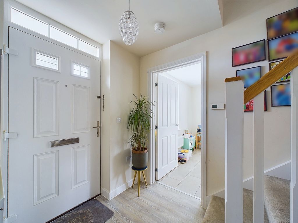 Property photo 3 of 12 Entrance Hallway