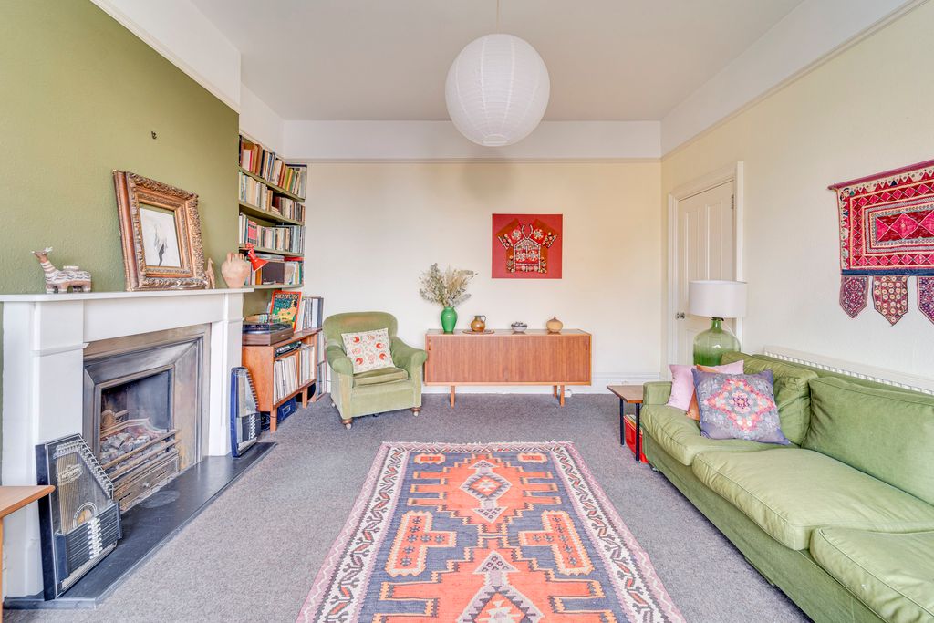 Property photo 3 of 21 Ndb08836_Enfused
