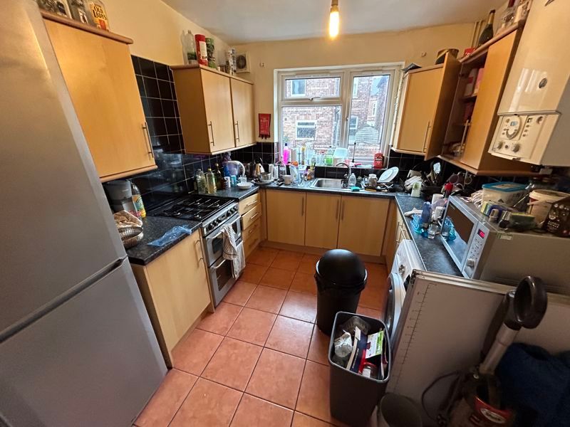 Property photo 3 of 12 Photo 6