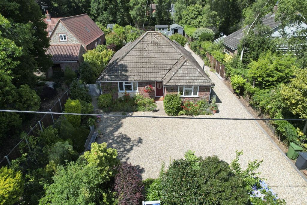 Property photo 2 of 28