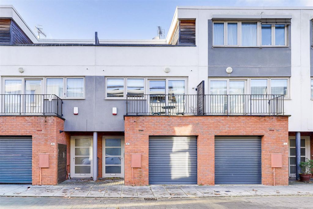 Property photo 1 of 23 Hunter.Jpg