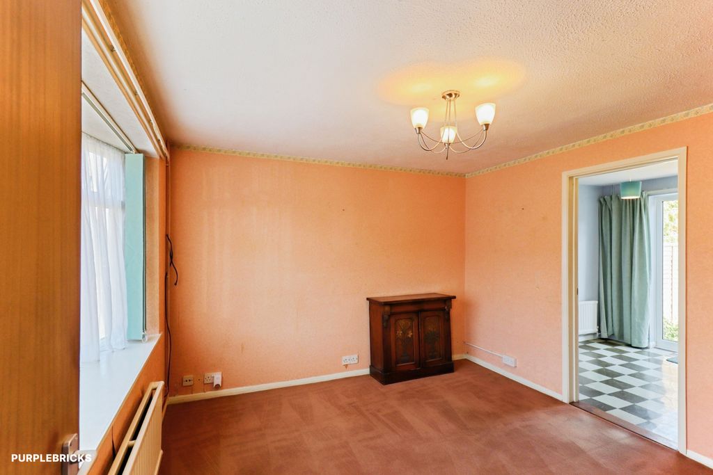 Property photo 3 of 20