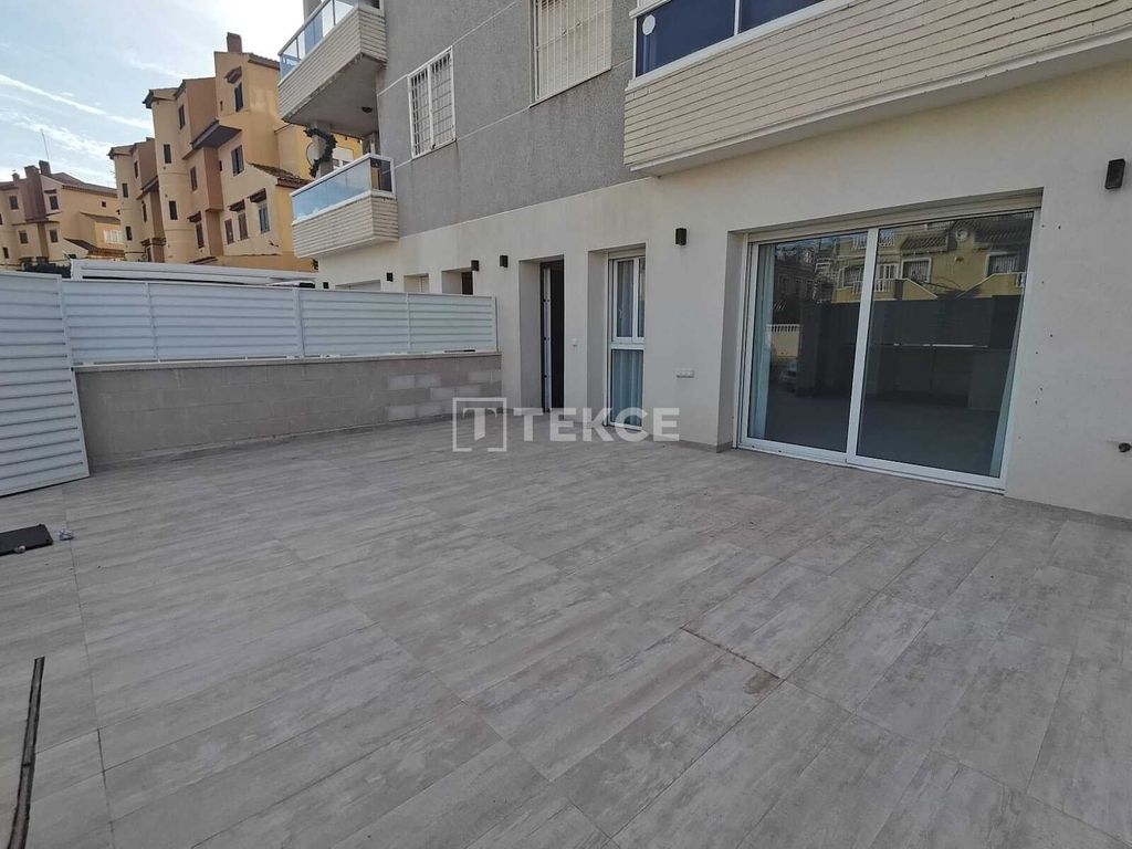 Property photo 2 of 23