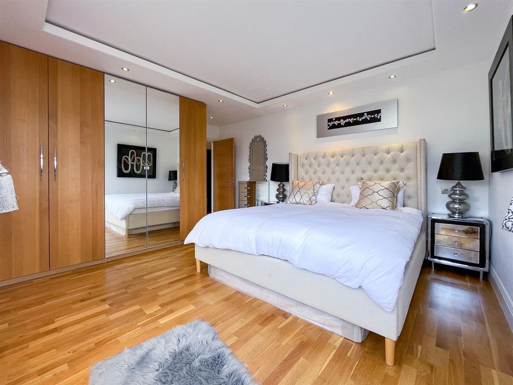 Property photo 3 of 8 Bedroom 1 (1 Of 1).Jpg