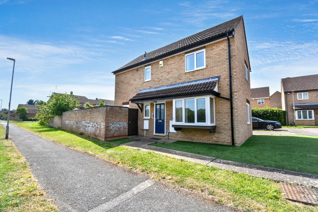 Property photo 1 of 18