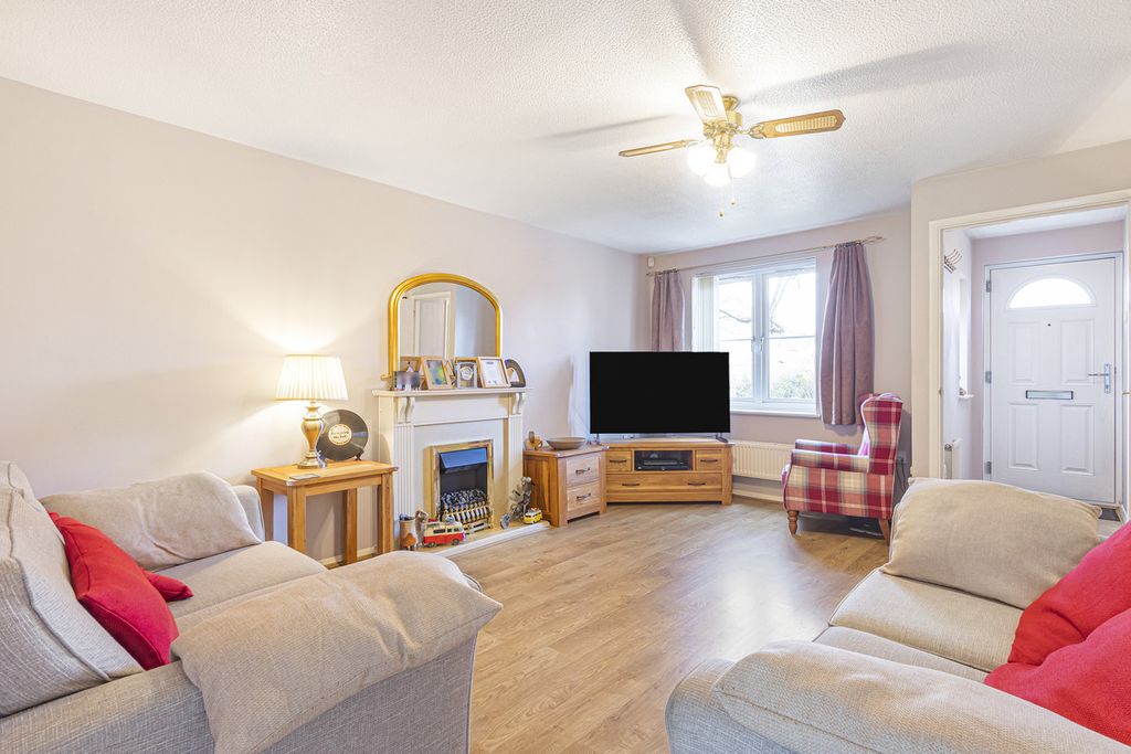 Property photo 3 of 25