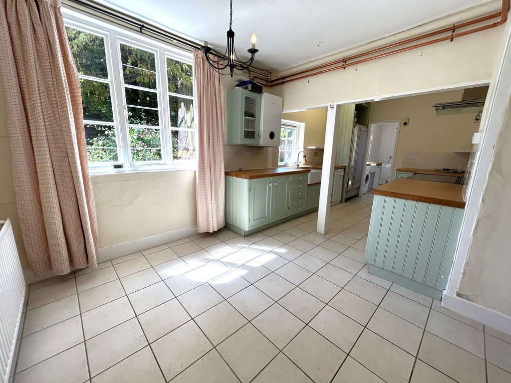 Property photo 3 of 22