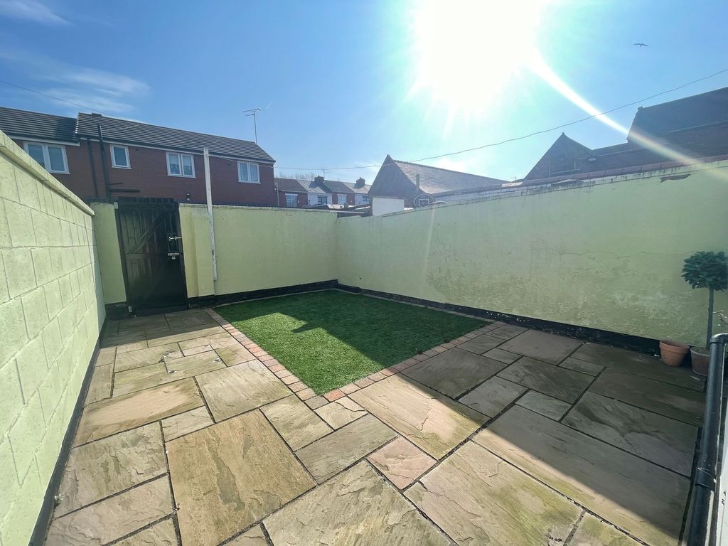 Property photo 2 of 13