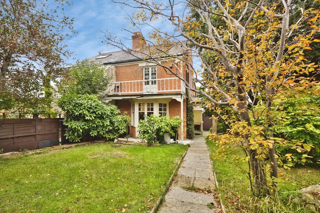 Property photo 1 of 17 Pbox-Img.Jpg