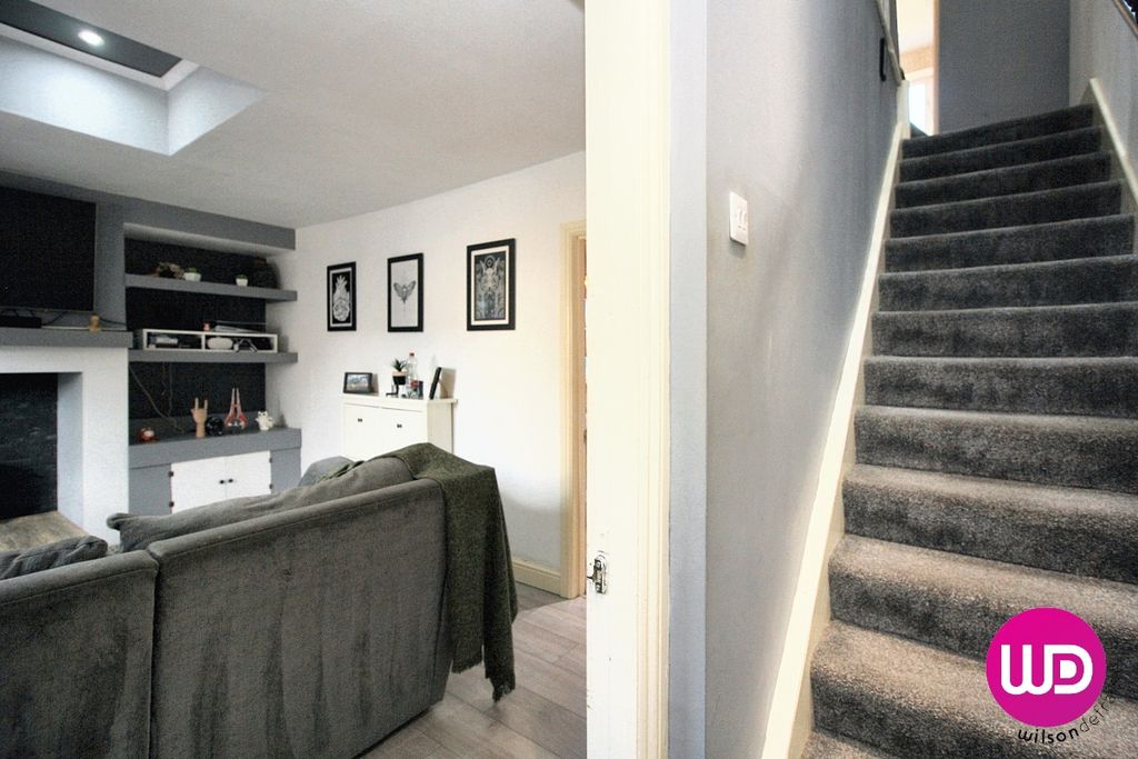 Property photo 2 of 23