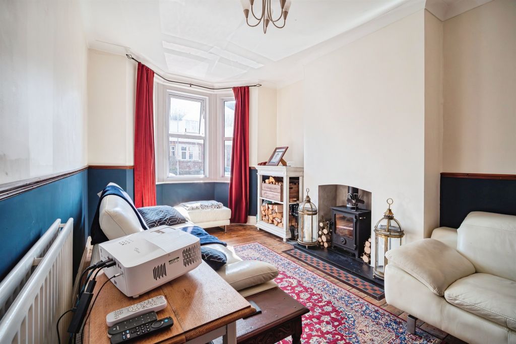 Property photo 2 of 25