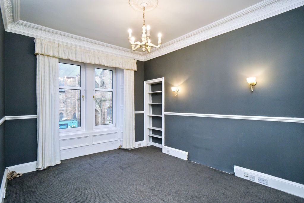 Property photo 2 of 12 4717482