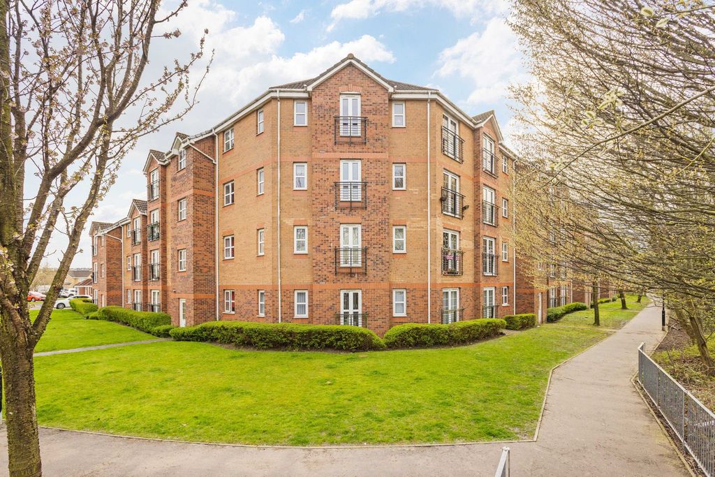 Property photo 1 of 27 Front View