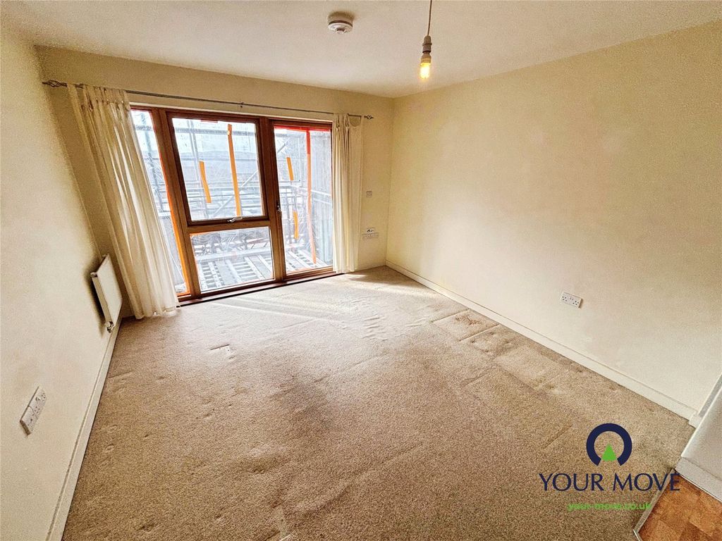 Property photo 2 of 5 Lounge