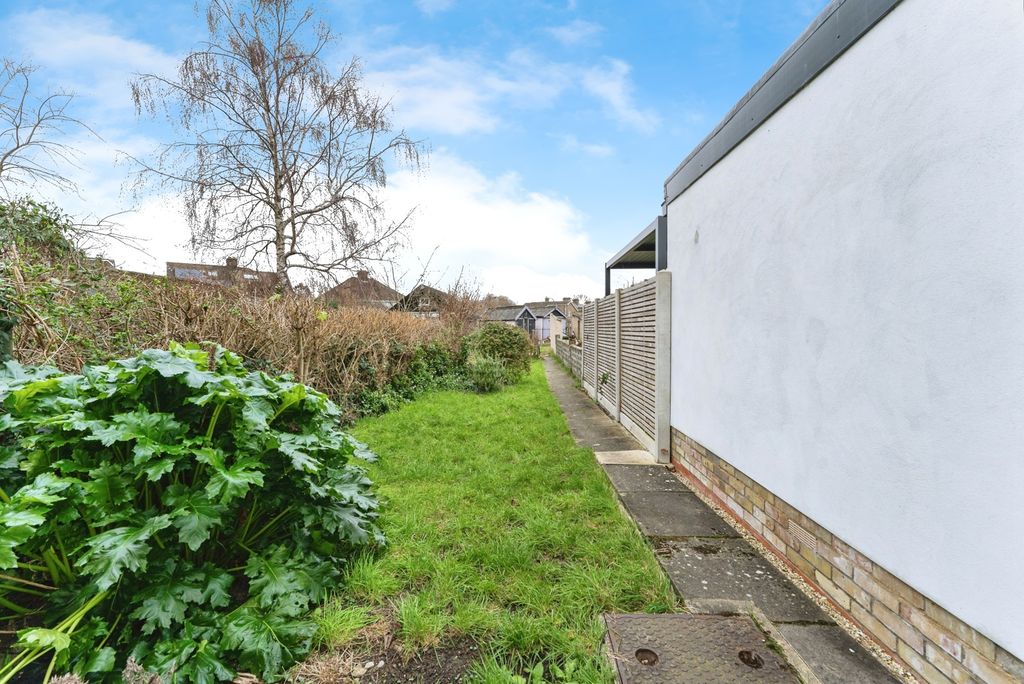 Property photo 3 of 16 Pbox-Img.Jpg