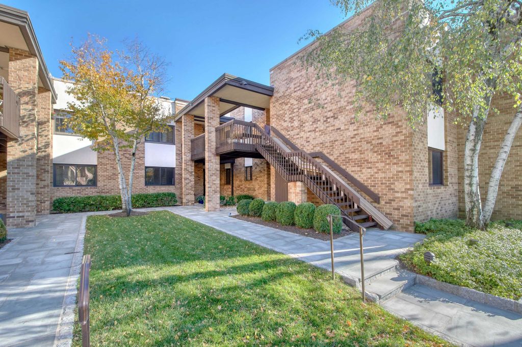 Property photo 2 of 26 <Alttext/>