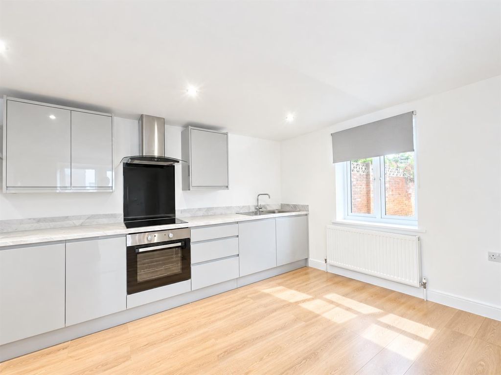 Property photo 3 of 7 Kitcehn.Png
