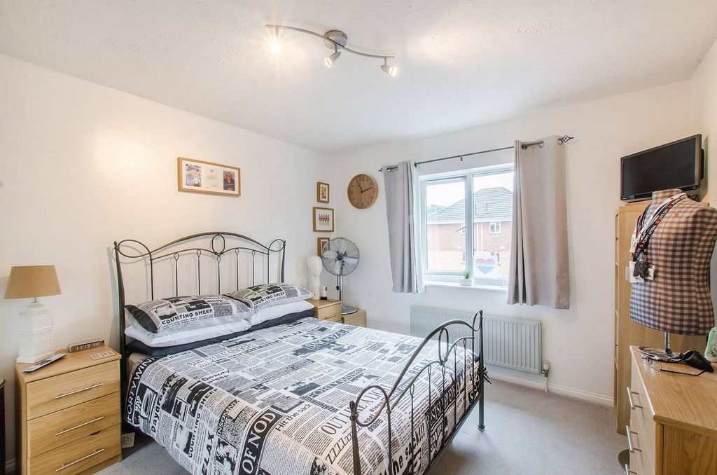 Property photo 1 of 6