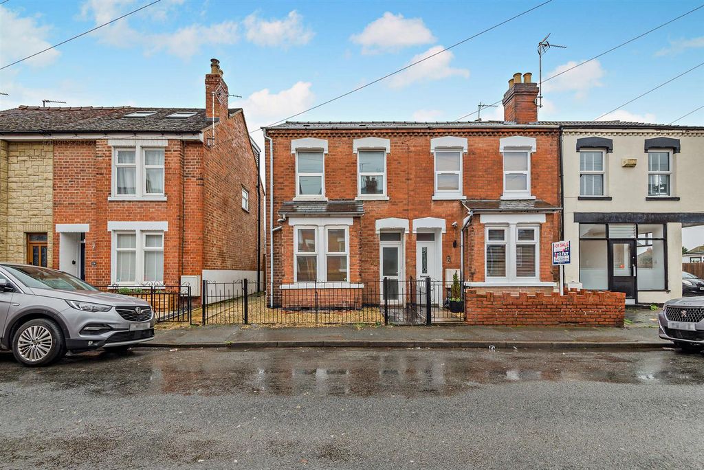 Property photo 1 of 14 8676064-Exterior05-800.Jpg