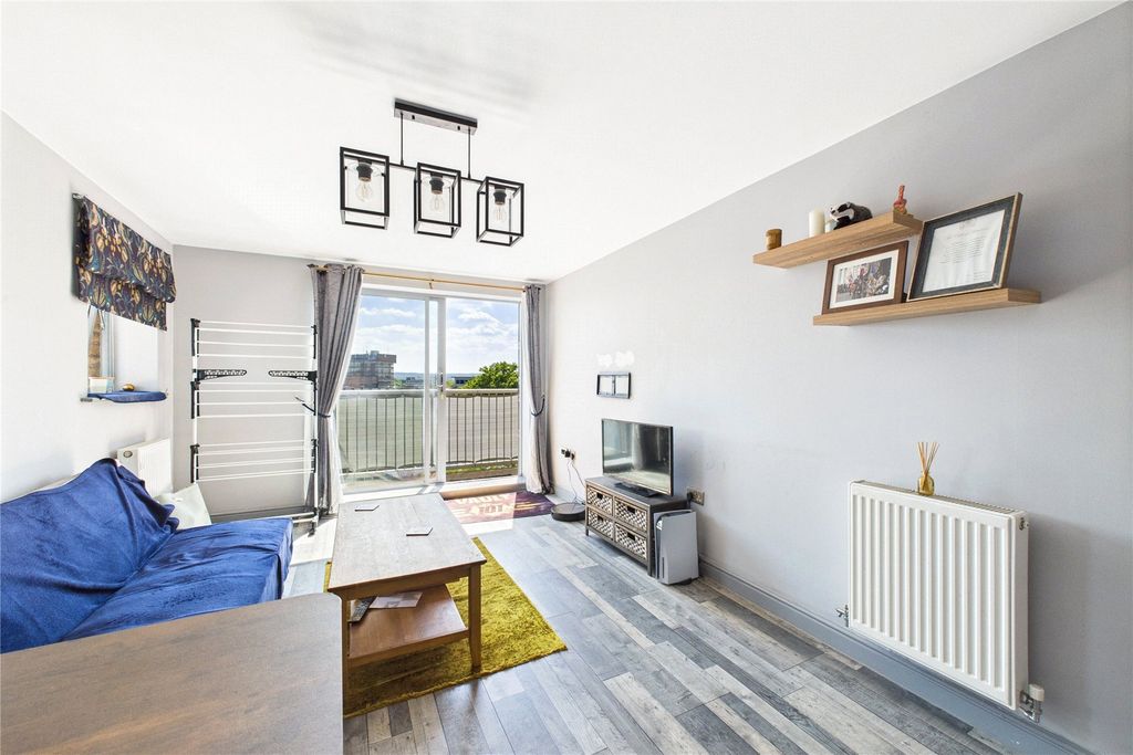 Property photo 2 of 6 Picture No. 05