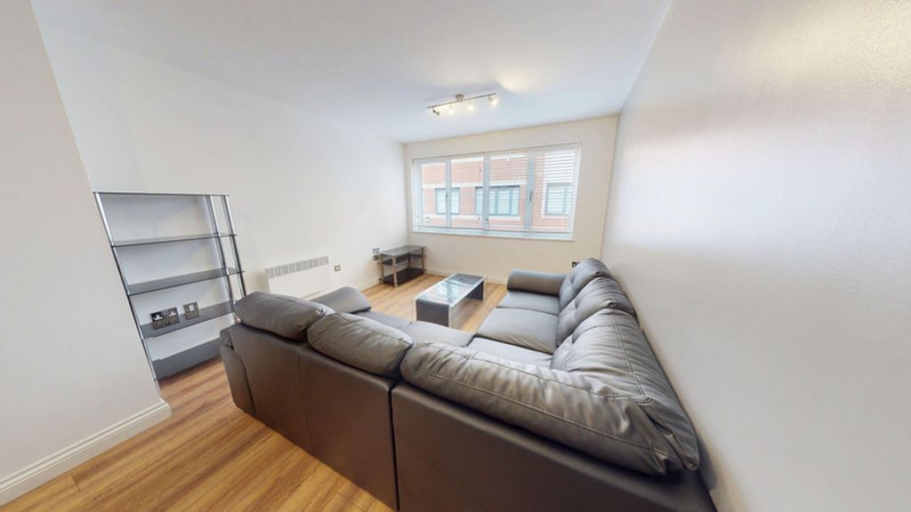 Property photo 1 of 5