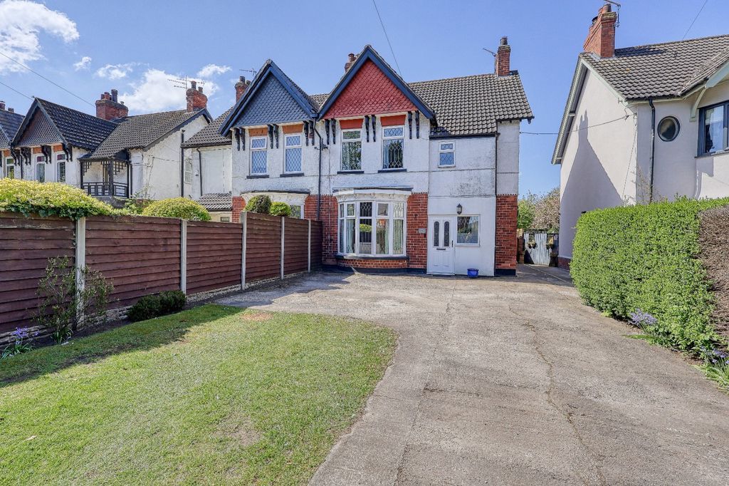 Property photo 1 of 18 Frontal