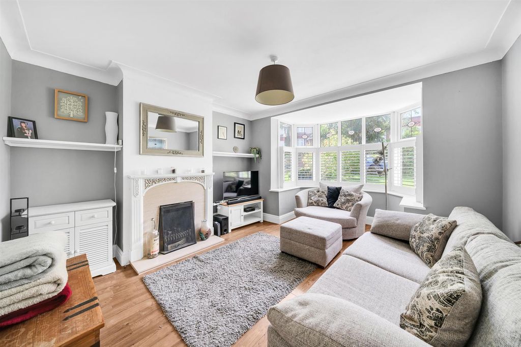 Property photo 3 of 18 Nin02898.Jpg
