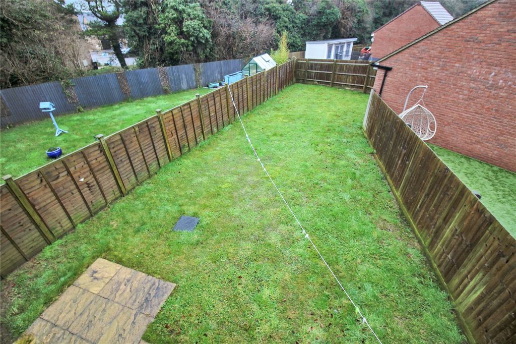 Property photo 3 of 15 Picture No. 12