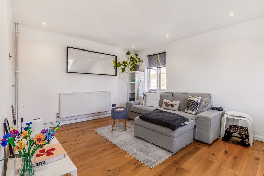 Property photo 2 of 4