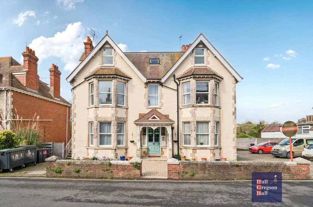 Property photo 1 of 20 87d78193-B202-4E04-A4c3-d0Db20c2c004.Jpg