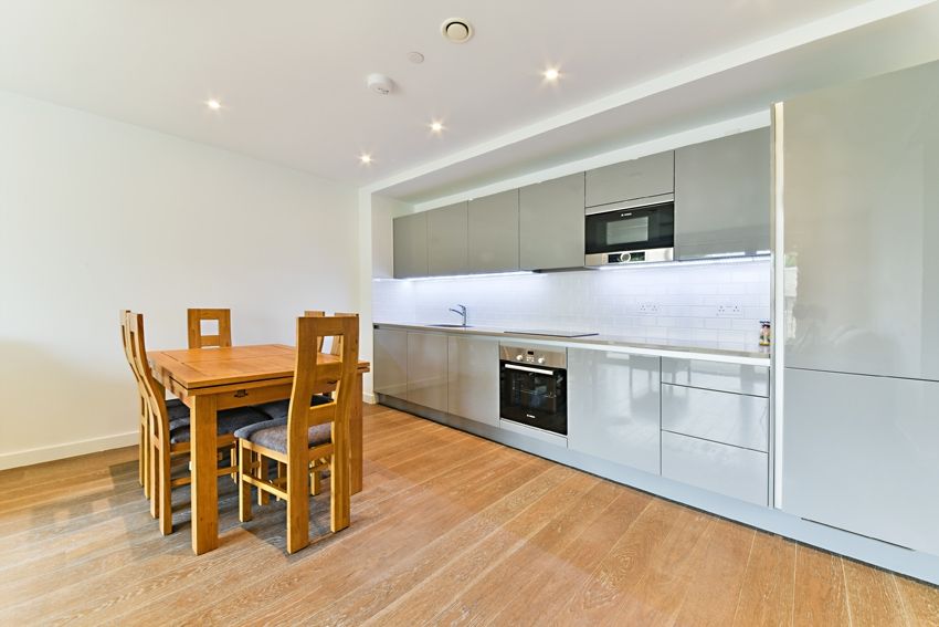Property photo 3 of 15 Elephant Park, Eleph