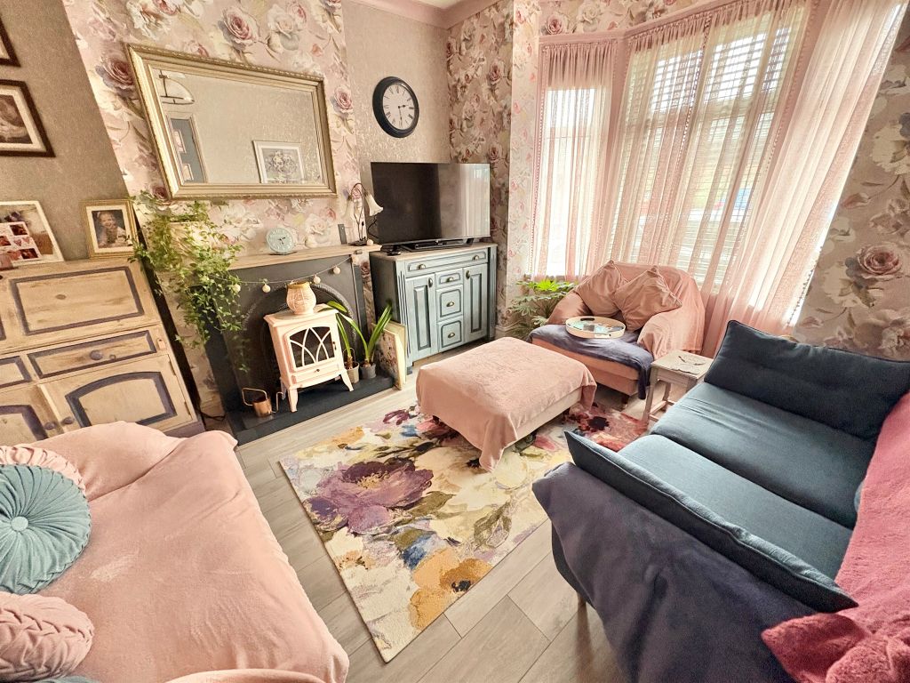 Property photo 2 of 12