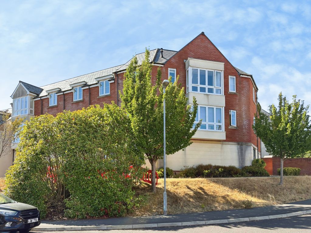 Property photo 1 of 16 1Beedf5B-1
