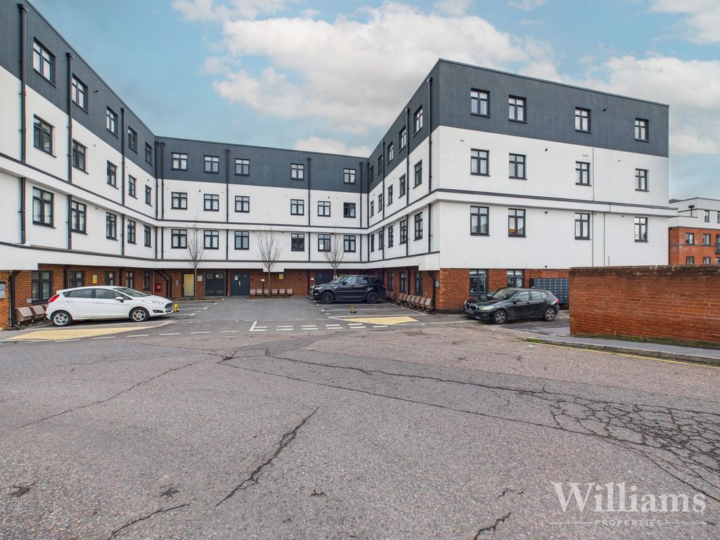 Property photo 1 of 14