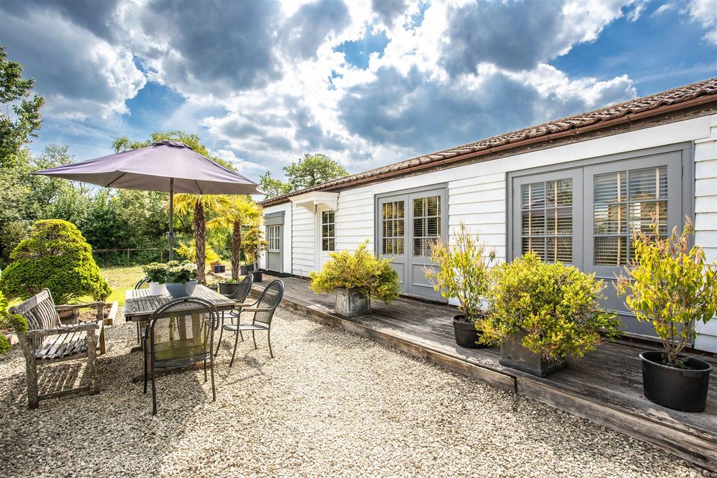 Property photo 1 of 29